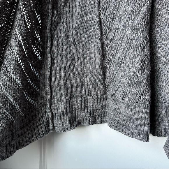 Leo & Nicole Gray Cardigan Size XXL - Picture 4 of 8